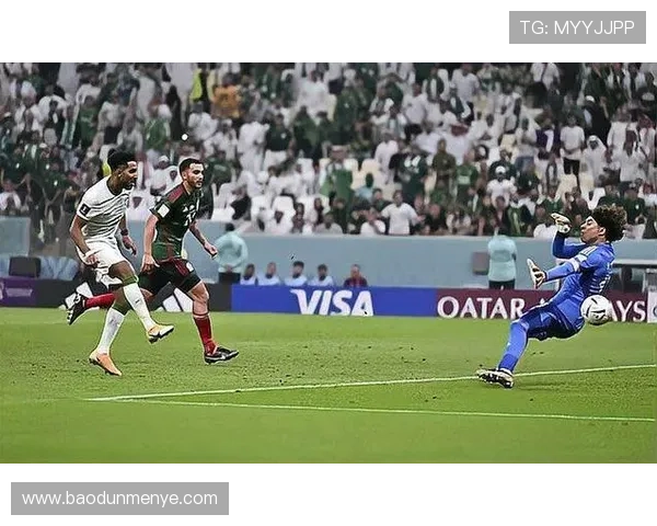 伊拉克足球明星在沙特赛场上演精彩对决引发热议